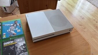 Herní konzole XBOX One S 1TB