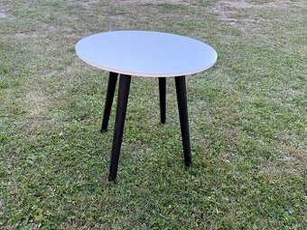 Konferenční stolek