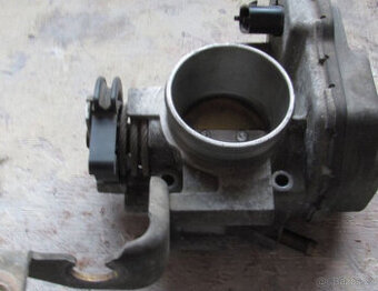 škrtici klapka felicia 1,3mpi+1,6mpi cena 1000kč za kus