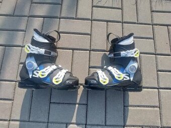 Lyžařské juniorské boty Salomon vel. 23-23,5
