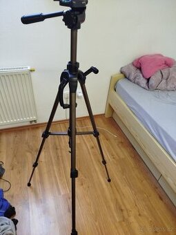 Stativ Hama s vodováhou