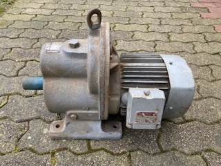 Elektromotor s převodovkou - 1