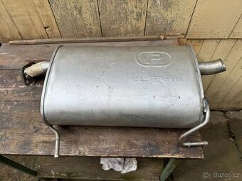 Nissan Primera P11 - Nový zadní tlumič výfuku