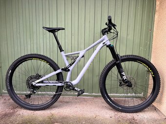 Trailové kolo Specialized Stumpjumper Comp 29" Top stav