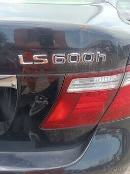 Lexus LS 600h