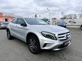 Mercedes Benz GLA 200, Kůže,Navi,Bi-Xenon,TZ,Vyhř.Sed.,.