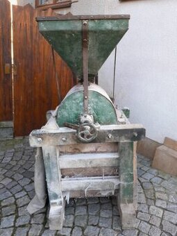 Kamenný šrotovník