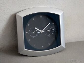 Nástěnné hodiny s teploměrem a vlhkoměrem Quartz