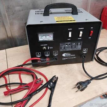 Prodám profi nabíječku se startovacím zdrojem