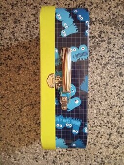 Prodám Mimoni dětský kufřík do VV a pytlíky do Tv