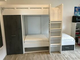 Dětská dvoupatrová postel se skříňí a úložným prostorem