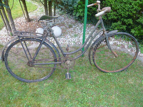 kolo na renovaci rok 1938.za 2000kč.