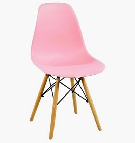 Růžová a oranžová židle