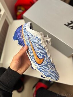 NIKE AIR ZOOM MERCURIAL VAPOR 15 ELITE FG CR7