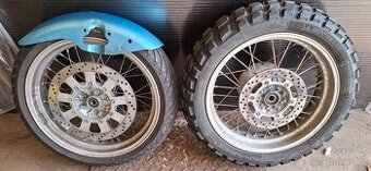 Motardova kola na kawasaki kle 500