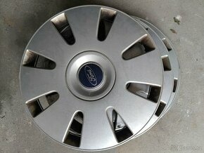Puklice na Ford Mondeo