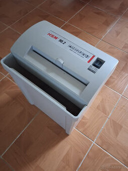 Prodám skartovačku 120 W. - 1