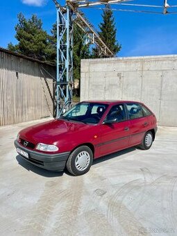 Opel Astra F 1,6i. r.v. 1994, 83 tis. Km 1.maj.