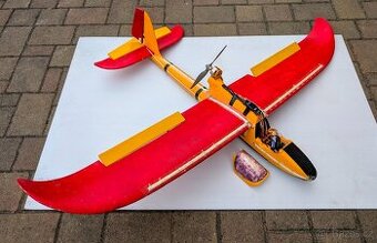 2x RC model letadla + 2x vysílač