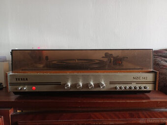 Gramofon NZC 142 TESLA - 1