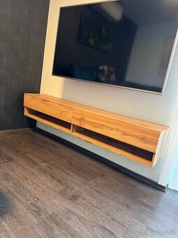 Skříňka pod TV - 1