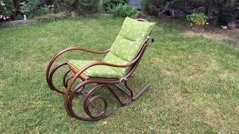 Starožitné houpací křeslo Thonet – funkční, originální kus