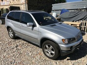 BMW X5 4.4i na dily