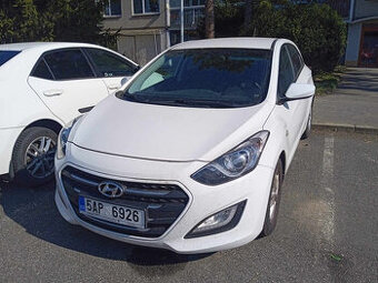 Prodej os. automobilu Hyundai i30 diesel 1.6i CRDi Trikolor