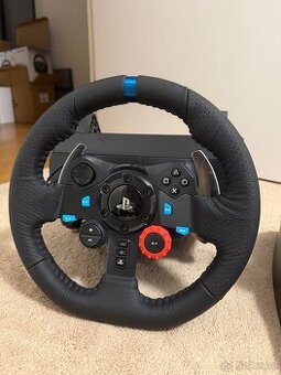 Logitech G29 Driving Force — Herní volant