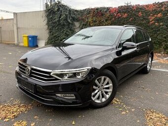 VW Passat B8 2.0 TDi 110Kw/MatrixFulled/Kamera/ACC/Highline