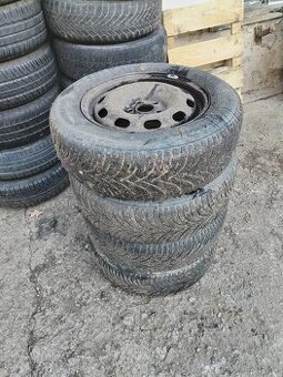 Zimní pneumatiky 195/65/15 včetně disků