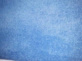 Modrý koberec 2 x 3,8m