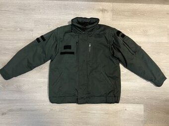 Zimní bunda vojenská.