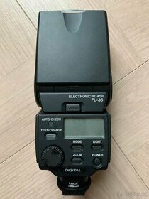 olympus, zrcadlovka, blesk, grip