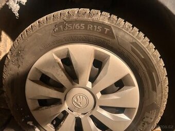 Sada plechových disků + pneu zimní Barum