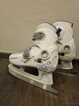 Dívčí brusle 28-30