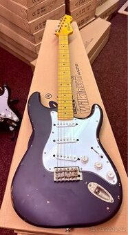 Elektrická kytara Vintage V6 Icon Strat - Distressed Black