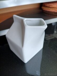 porcelánová mléčenka Galzone