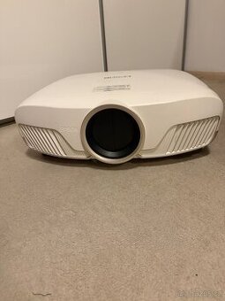 Projektor epson eh-tw9300w