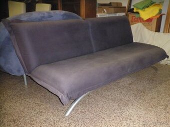 Polohovatelná sedačka s možností lůžka