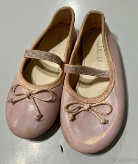 Balerínky / dětské lodičky / sandálky vel. 27
