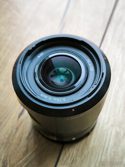 Sony FE 28/2