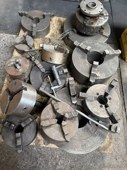 Univerzální sklíčidla a strojní svěráky