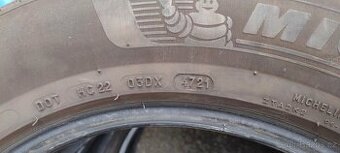 Letní pneu 215/65 R17