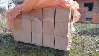 HELUZ 50 MIAKO PŘEKLADY