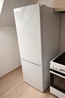 Lednička / chladnička ETA