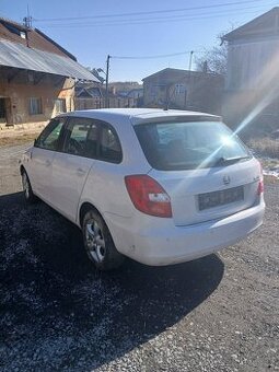 Škoda Fabia II combi 1.6 Tdi r.v.2011 vpěkné výbavě Elegance