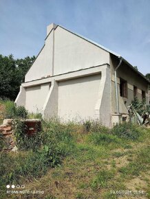 Stavební pozemek s RD hrubá stavba Kyjov u HB