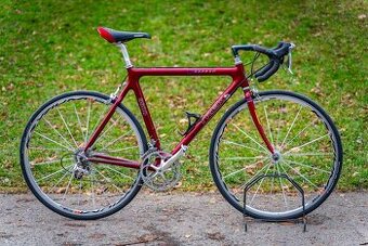 SIlniční kolo Trek 5500 OCLV Carbon