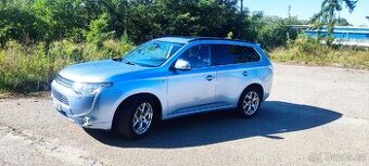 Mitsubishi Outlander PHEV